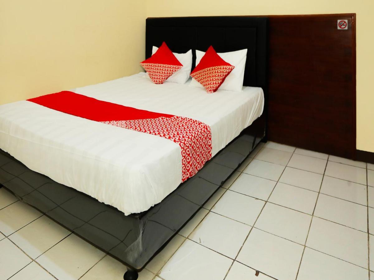 Oyo 93136 Hotel Santo Djaya 2 Богор Екстер'єр фото